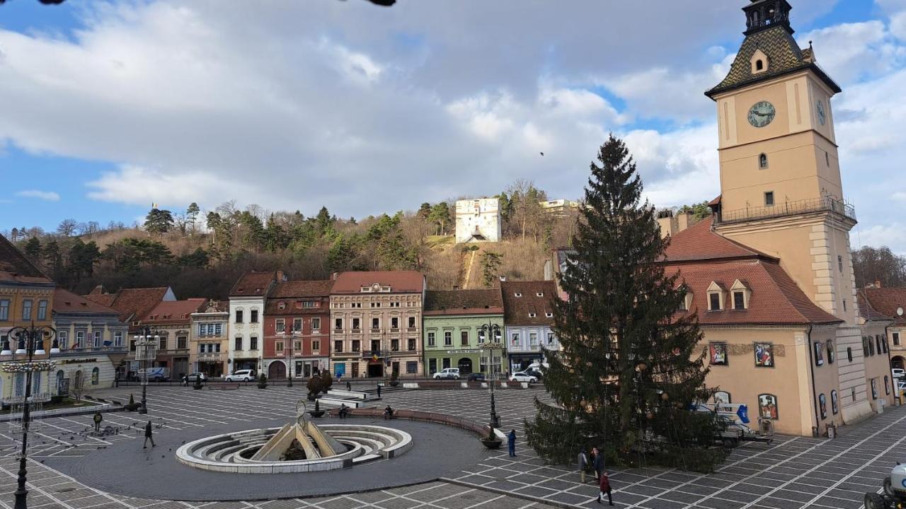 4 Rooms Piata Sfatului Brasov Exterior photo